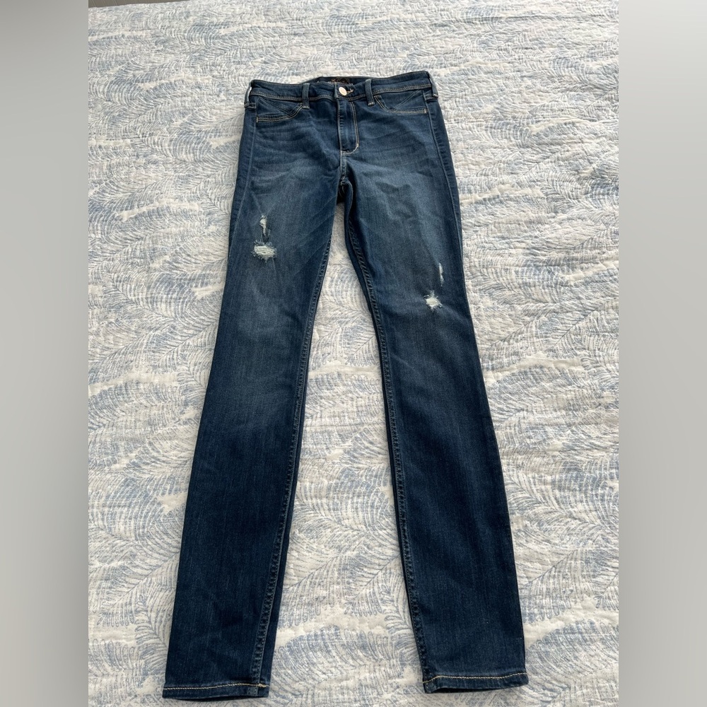 Hollister Dark Blue Distressed high rise Skinny Jeans jeggings W27